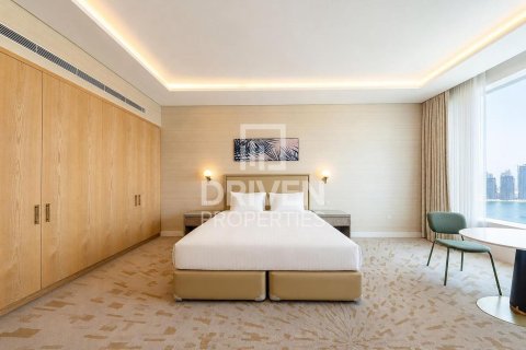 Apartment in The Palm Tower, Palm Jumeirah, Dubai studio, 55.83 sq.m. № 137197 - photo 6