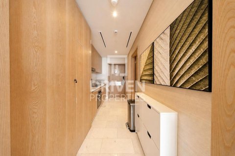 Apartment in The Palm Tower, Palm Jumeirah, Dubai studio, 55.83 sq.m. № 137197 - photo 10