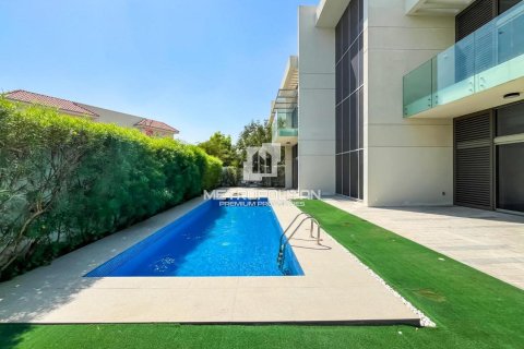 Villa en District One, Mohammed Bin Rashid City, Dubai, 5 dormitorios, 772 m², № 73338 - foto 3