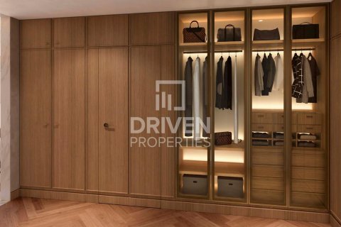Apartment in Jumeirah, Dubai 3 bedrooms, 377.09 sq.m. № 135408 - photo 9
