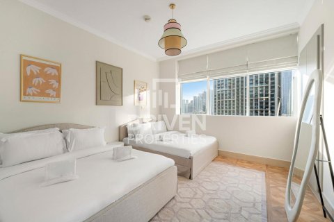 Apartment in Downtown Dubai (Downtown Burj Dubai), Dubai 2 bedrooms, 140 sq.m. № 135409 - photo 17