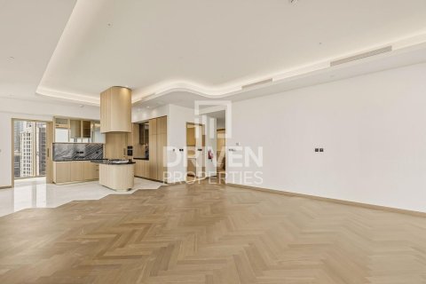 Apartment in Business Bay, Dubai 3 bedrooms, 289.95 sq.m. № 135410 - photo 21