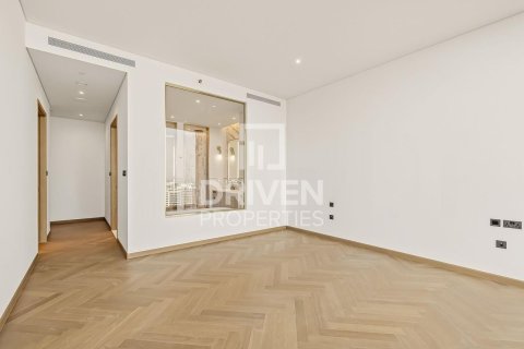 Apartment in Business Bay, Dubai 3 bedrooms, 289.95 sq.m. № 135410 - photo 16