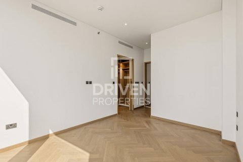 Apartment in Business Bay, Dubai 3 bedrooms, 289.95 sq.m. № 135410 - photo 13