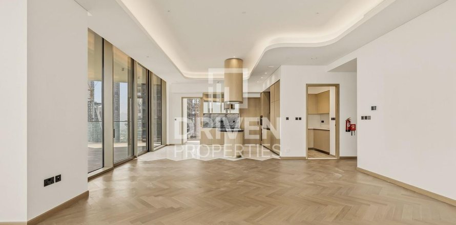 Apartment in Business Bay, Dubai 3 bedrooms, 289.95 sq.m. № 135410
