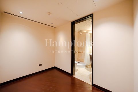 Снять в аренду квартиру в Бурдж-Халифе, Дубай: 2 спальни, 191.00856800м², № 63660 - фото 5