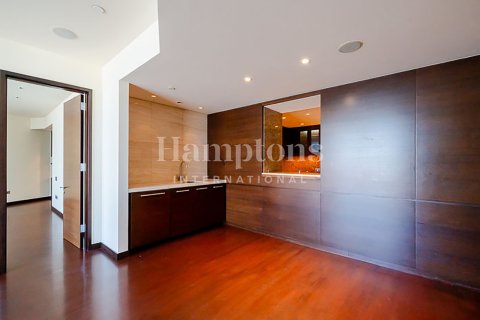 Снять в аренду квартиру в Бурдж-Халифе, Дубай: 2 спальни, 191.00856800м², № 63660 - фото 19