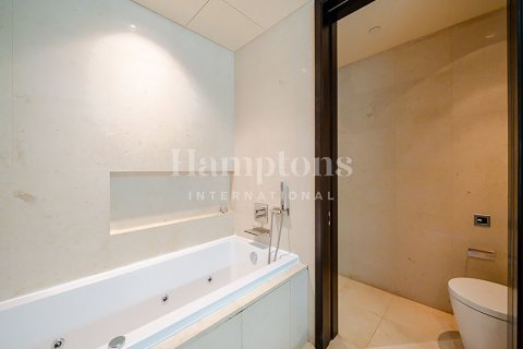 Снять в аренду квартиру в Бурдж-Халифе, Дубай: 2 спальни, 191.00856800м², № 63660 - фото 4