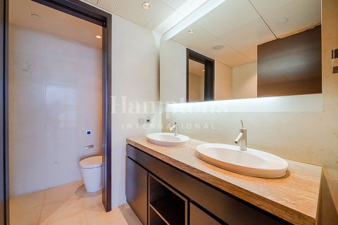 Снять в аренду квартиру в Бурдж-Халифе, Дубай: 2 спальни, 191.00856800м², № 63660 - фото 6