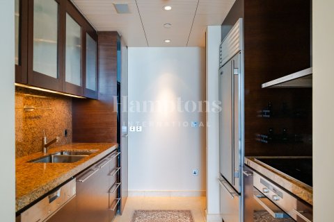 Снять в аренду квартиру в Бурдж-Халифе, Дубай: 1 спальня, 76.73787800м², № 63661 - фото 12