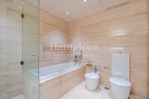 Apartment in Burj Khalifa, Dubai 1 bedroom, 76.73787800 sq.m. № 63662 - photo 7