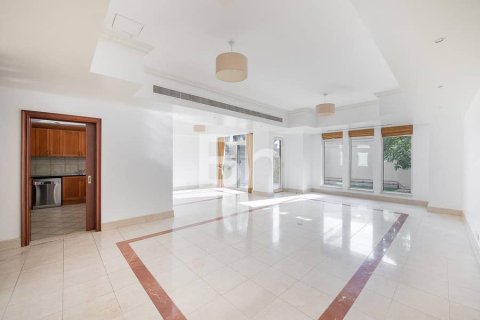 Villa à Dubai Marina, Dubai, 3 chambres, 408 m², № 58660 - photo 1