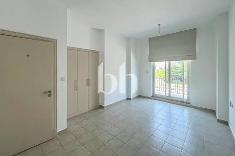 Villa in Dubai Sports City, Dubai 5 bedrooms, 640 sq.m. № 58678 - photo 18