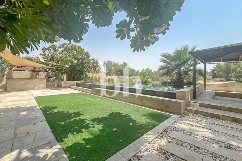 Villa in Dubai Sports City, Dubai 5 bedrooms, 640 sq.m. № 58678 - photo 26