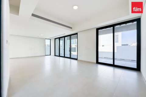 Villa en Dubai, 4 dormitorios, 510.9 m², № 91985 - foto 4