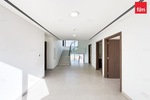 Villa en Dubai, 4 dormitorios, 510.9 m², № 91985 - foto 3