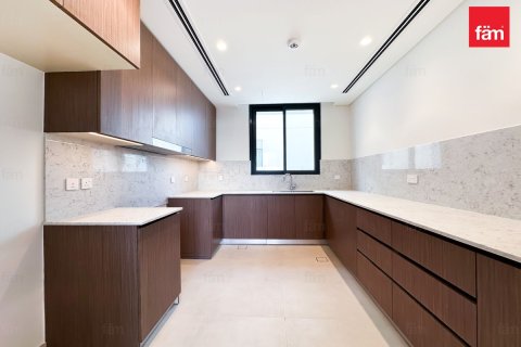 Villa en Dubai, 4 dormitorios, 510.9 m², № 91985 - foto 14