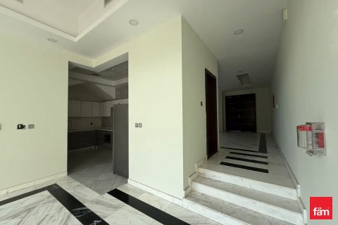 Villa in Al Furjan, Dubai 4 bedrooms, 220.9 sq.m. № 91996 - photo 3