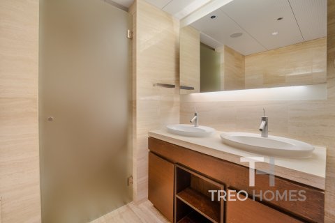 Apartment in Burj Khalifa, Dubai 3 bedrooms, 247 sq.m. № 14076 - photo 7