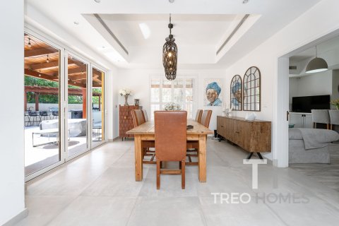 Villa in Arabian Ranches, Dubai 4 bedrooms, 321 sq.m. № 14075 - photo 7
