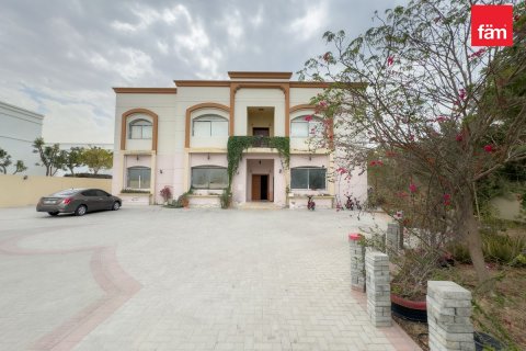 Villa à Al Barsha, Dubai, 7 chambres, 1463.2 m², № 13023 - photo 1