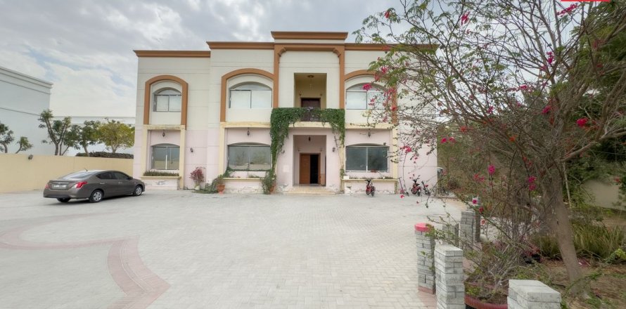 Villa à Al Barsha, Dubai, 7 chambres, 1463.2 m², № 13023