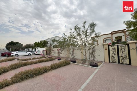 Villa à Al Barsha, Dubai, 7 chambres, 1463.2 m², № 13023 - photo 4