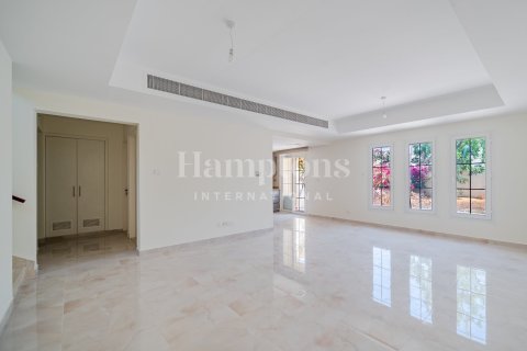 Снять в аренду виллу в Springs 10, The Springs, Дубай: 3 спальни, 228.16976800м², № 13030 - фото 1