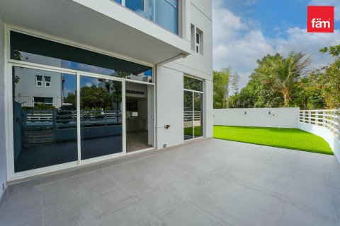 Снять в аренду таунхаус в Дубае: 3 спальни, 342.7м², № 90486 - фото 3