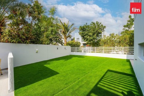 Снять в аренду таунхаус в Дубае: 3 спальни, 342.7м², № 90486 - фото 6