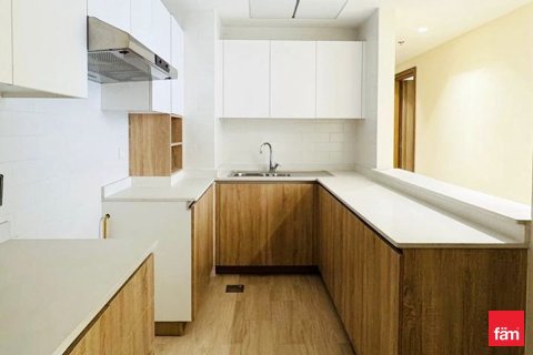 Снять в аренду квартиру в Бизнес-Бэе, Дубай: 2 спальни, 102.2м², № 90502 - фото 2