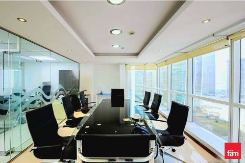 Oficina en Dubai, 134.1 m², № 91809 - foto 2