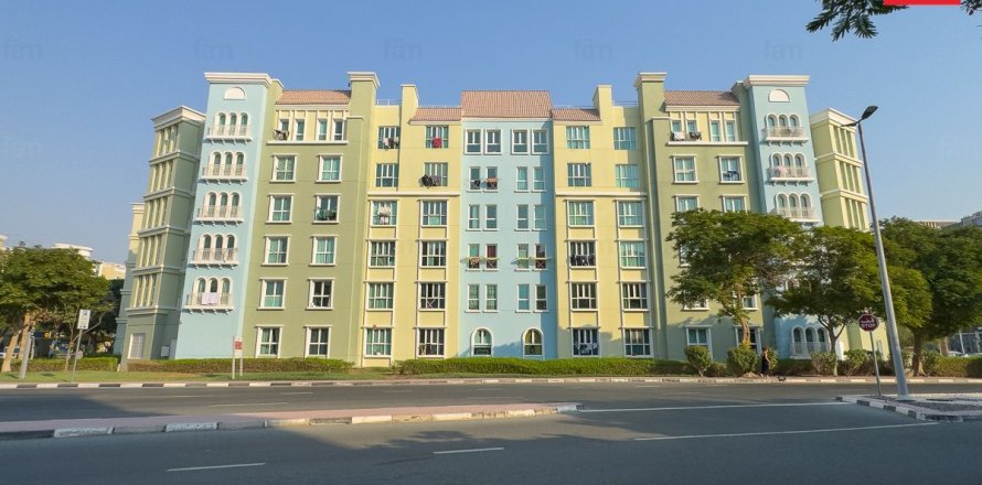 Здание в Джабаль-Али, Дубай, 1357.7м², № 91818