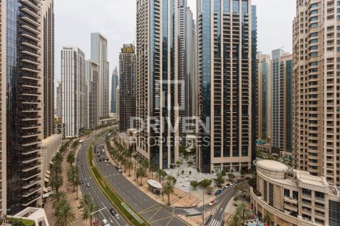 Apartment in BLVD Crescent, Downtown Dubai (Downtown Burj Dubai), Dubai 2 bedrooms, 155.24 sq.m. № 129000 - photo 23