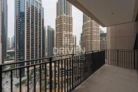 Apartment in BLVD Crescent, Downtown Dubai (Downtown Burj Dubai), Dubai 2 bedrooms, 155.24 sq.m. № 129000 - photo 24