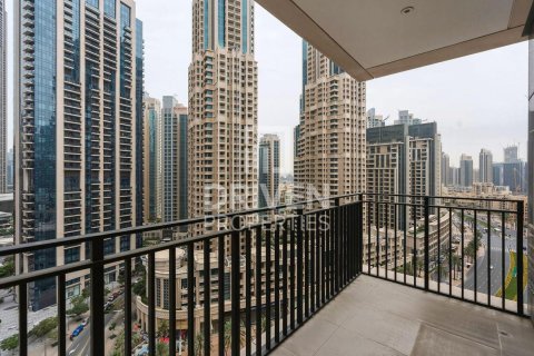 Apartment in BLVD Crescent, Downtown Dubai (Downtown Burj Dubai), Dubai 2 bedrooms, 155.24 sq.m. № 129000 - photo 25