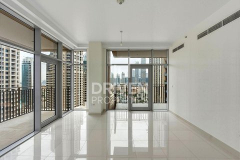 Apartment in BLVD Crescent, Downtown Dubai (Downtown Burj Dubai), Dubai 2 bedrooms, 155.24 sq.m. № 129000 - photo 2