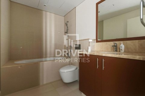 Apartment in BLVD Crescent, Downtown Dubai (Downtown Burj Dubai), Dubai 2 bedrooms, 155.24 sq.m. № 129000 - photo 19