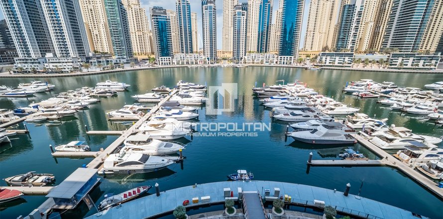 Apartment in Vida Residences Dubai Marina, Dubai Marina, Dubai 2 bedrooms, 239 sq.m. № 73291