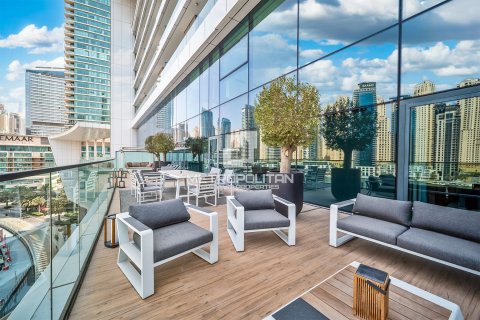 Apartment in Vida Residences Dubai Marina, Dubai Marina, Dubai 2 bedrooms, 239 sq.m. № 73291 - photo 11