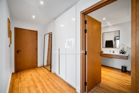 Apartment in Vida Residences Dubai Marina, Dubai Marina, Dubai 2 bedrooms, 239 sq.m. № 73291 - photo 14