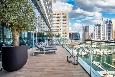 Apartment in Vida Residences Dubai Marina, Dubai Marina, Dubai 2 bedrooms, 239 sq.m. № 73291 - photo 3