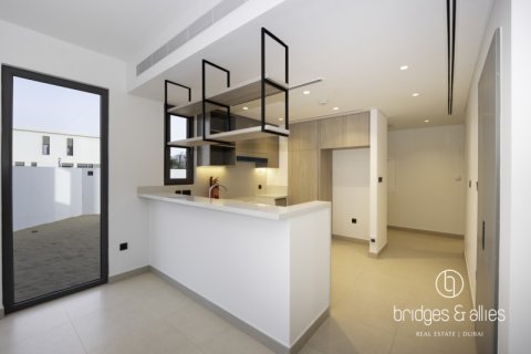 Villa en Tilal Al Ghaf, Dubai, 4 dormitorios, 221 m², № 83811 - foto 4
