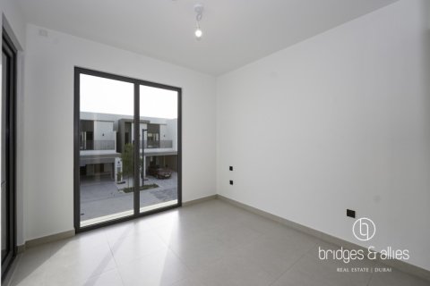 Villa en Tilal Al Ghaf, Dubai, 4 dormitorios, 221 m², № 83811 - foto 15