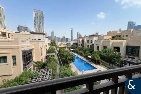 Apartment in Downtown Dubai (Downtown Burj Dubai), Dubai 2 bedrooms, 147 sq.m. № 76594 - photo 2