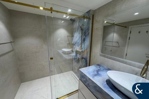 Apartment in Downtown Dubai (Downtown Burj Dubai), Dubai 3 bedrooms, 221 sq.m. № 76569 - photo 16