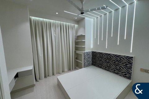 Apartment in Downtown Dubai (Downtown Burj Dubai), Dubai 3 bedrooms, 221 sq.m. № 76569 - photo 13