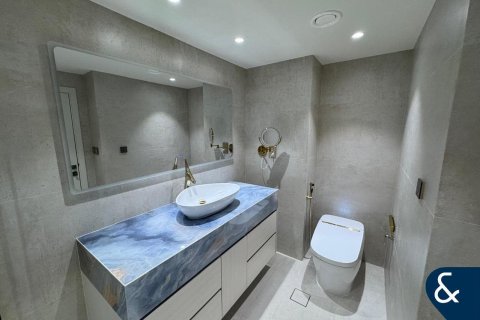 Apartment in Downtown Dubai (Downtown Burj Dubai), Dubai 3 bedrooms, 221 sq.m. № 76569 - photo 15