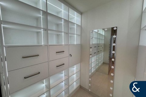 Apartment in Downtown Dubai (Downtown Burj Dubai), Dubai 3 bedrooms, 221 sq.m. № 76569 - photo 21