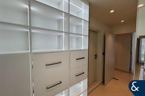 Apartment in Downtown Dubai (Downtown Burj Dubai), Dubai 3 bedrooms, 221 sq.m. № 76569 - photo 22